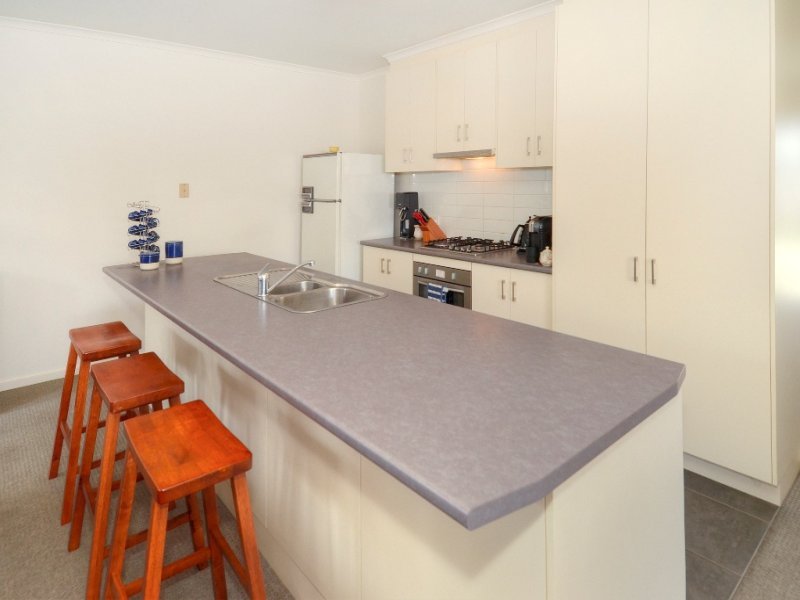 2/42 Benita Place, Leopold image 2