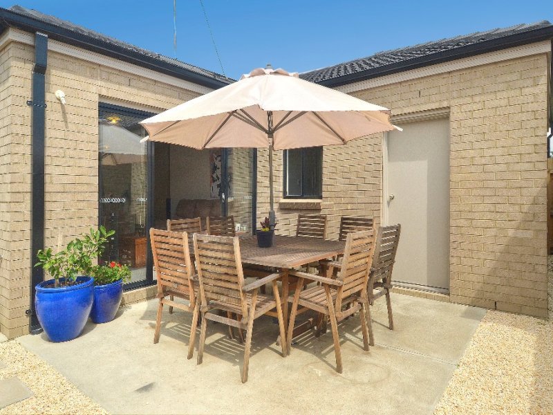 2/42 Benita Place, Leopold image 9