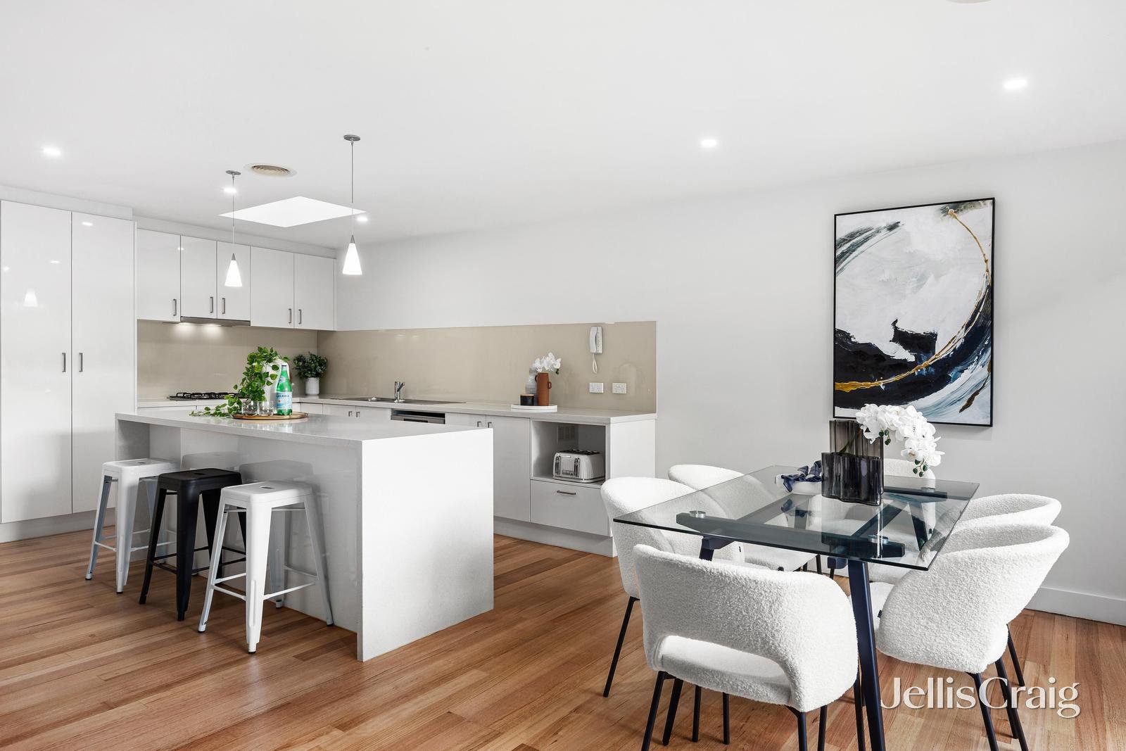 2/42 Birdwood Street, Box Hill South image 4