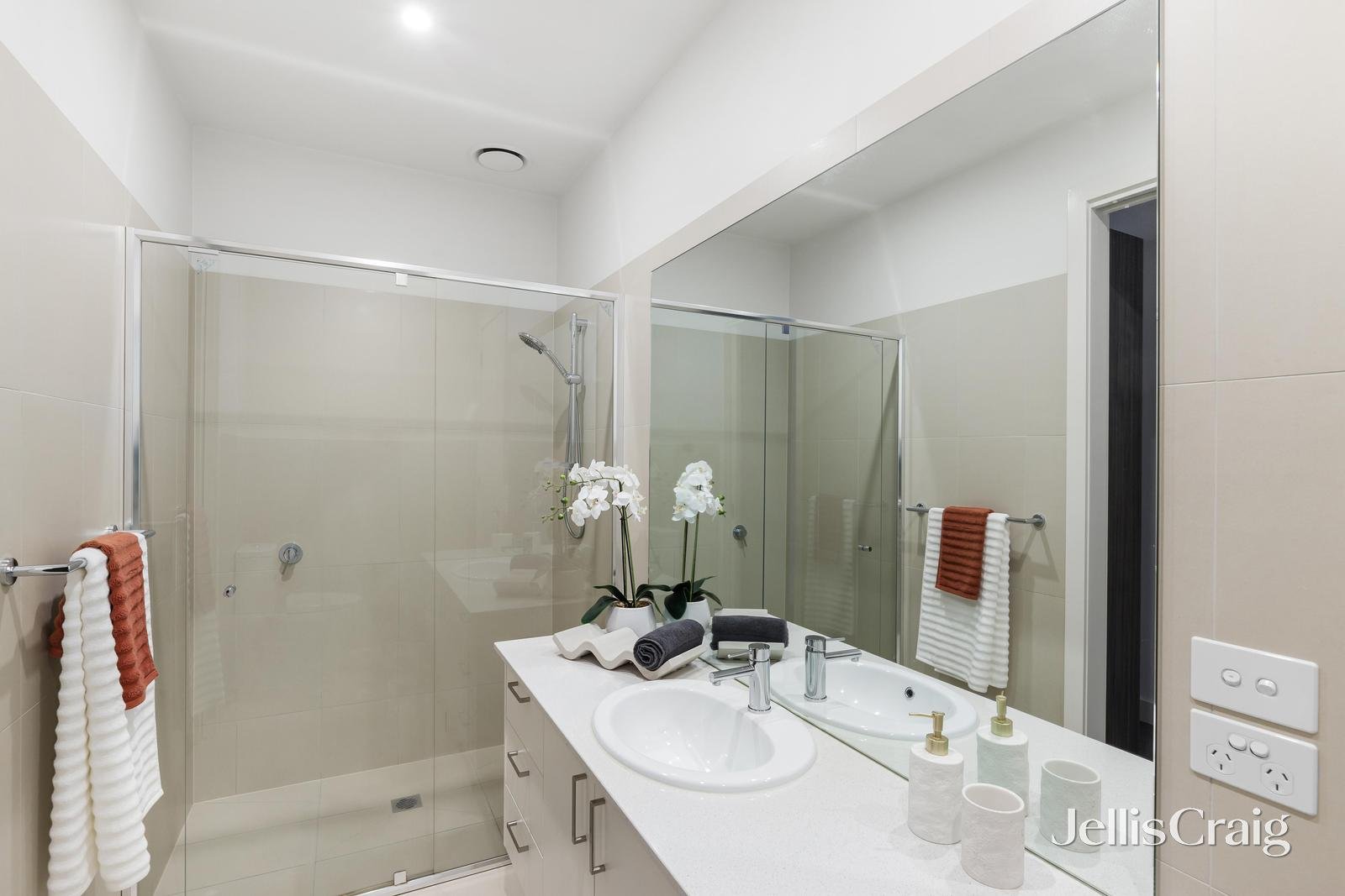 2/42 Birdwood Street, Box Hill South image 8