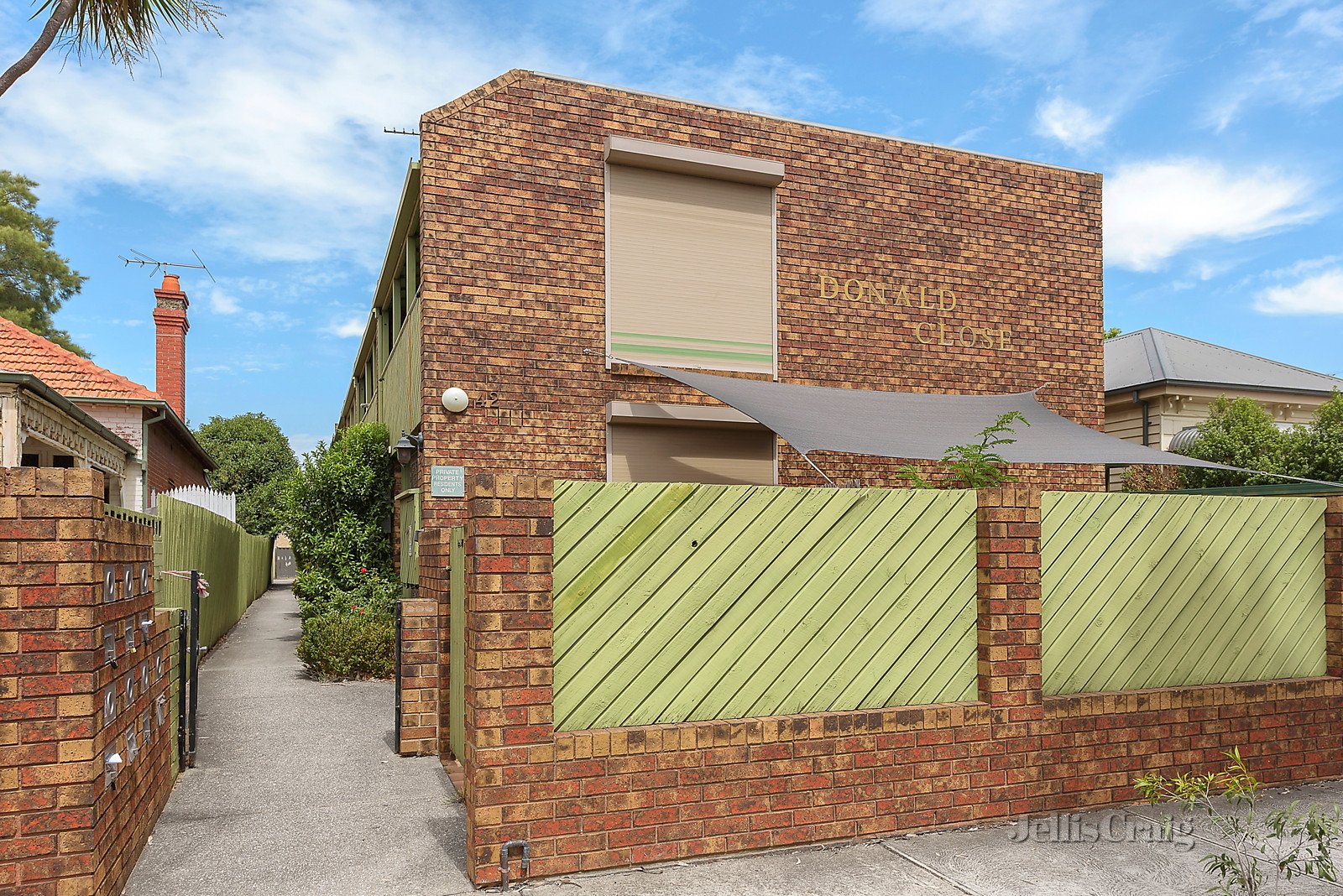 2/42 Donald Street, Brunswick image 1