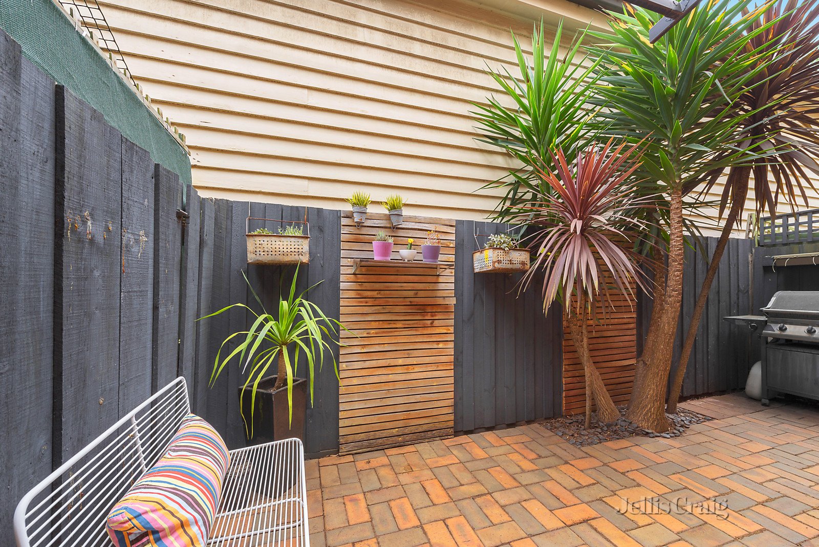 2/42 Donald Street, Brunswick image 4