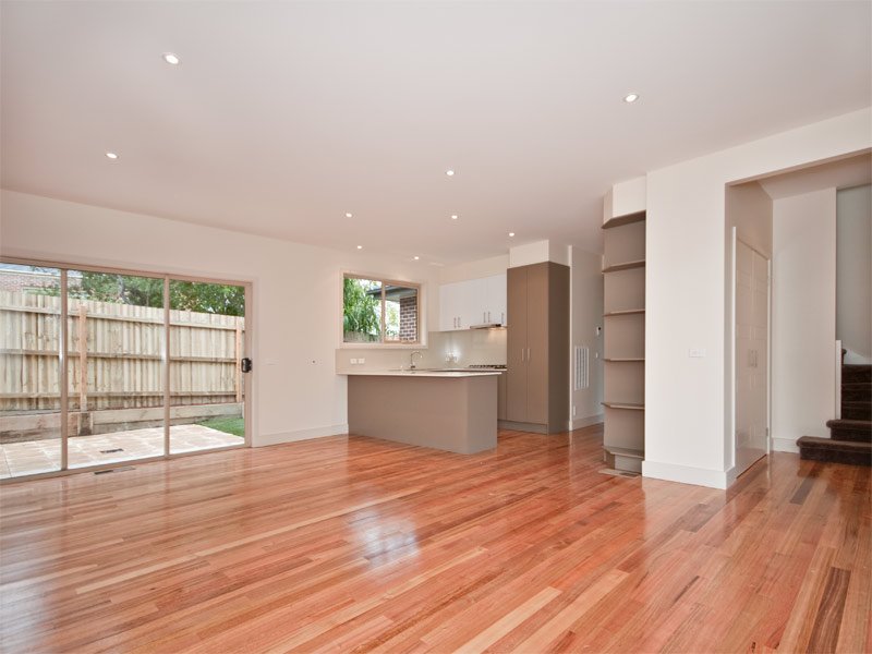 2/42 Efron Street, Nunawading image 3