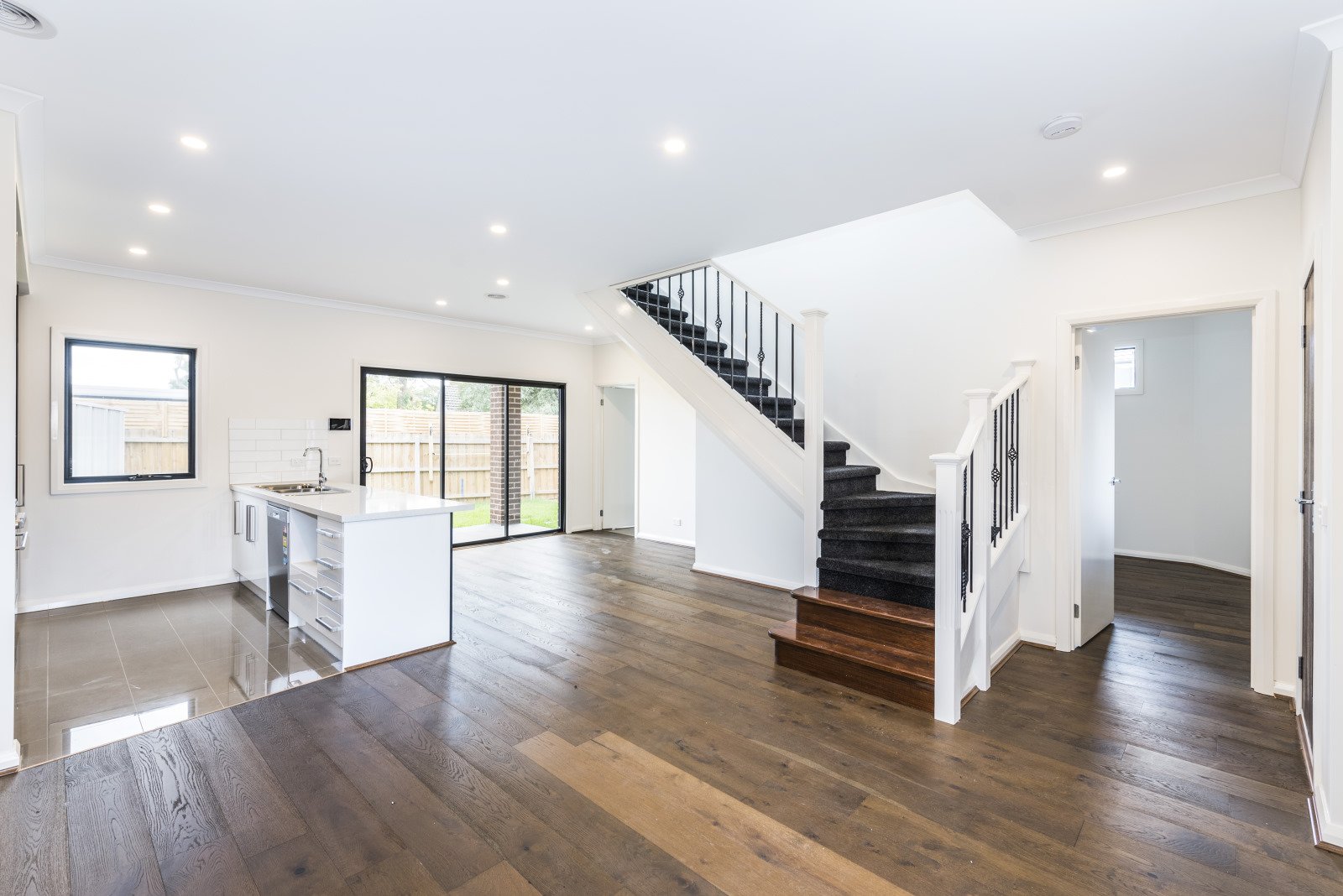 2/42 Everard Road, Ringwood East image 3