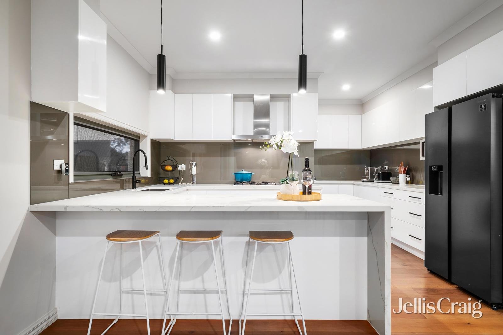 2/42 Linlithgow Street, Mitcham image 4