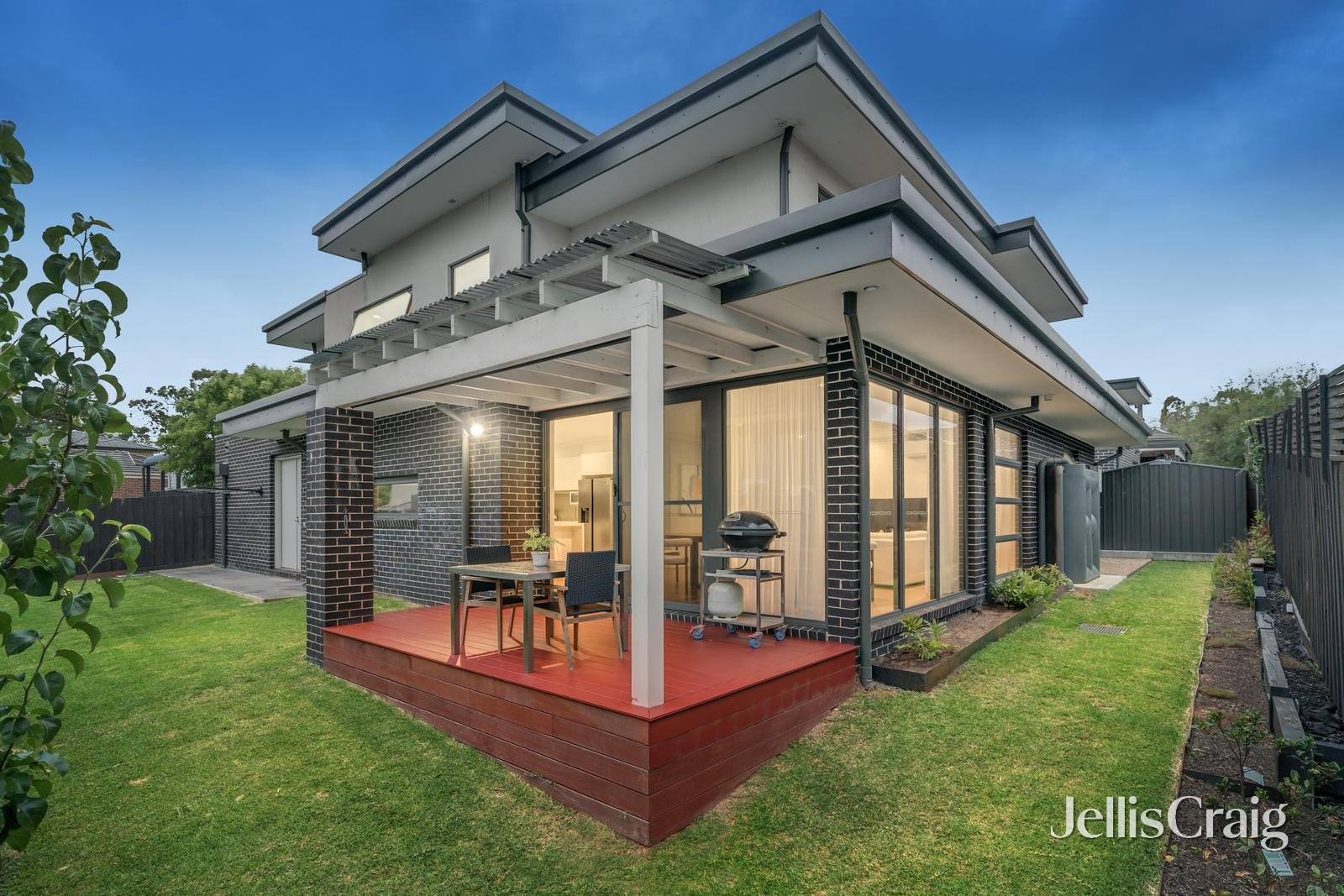 2/42 Linlithgow Street, Mitcham image 12