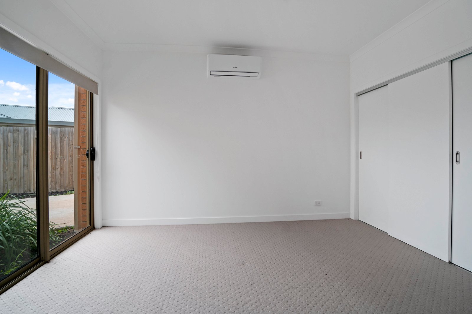 Property Gallery Thumbnail 4