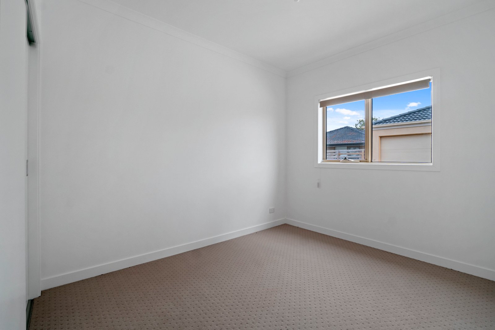 Property Gallery Thumbnail 8