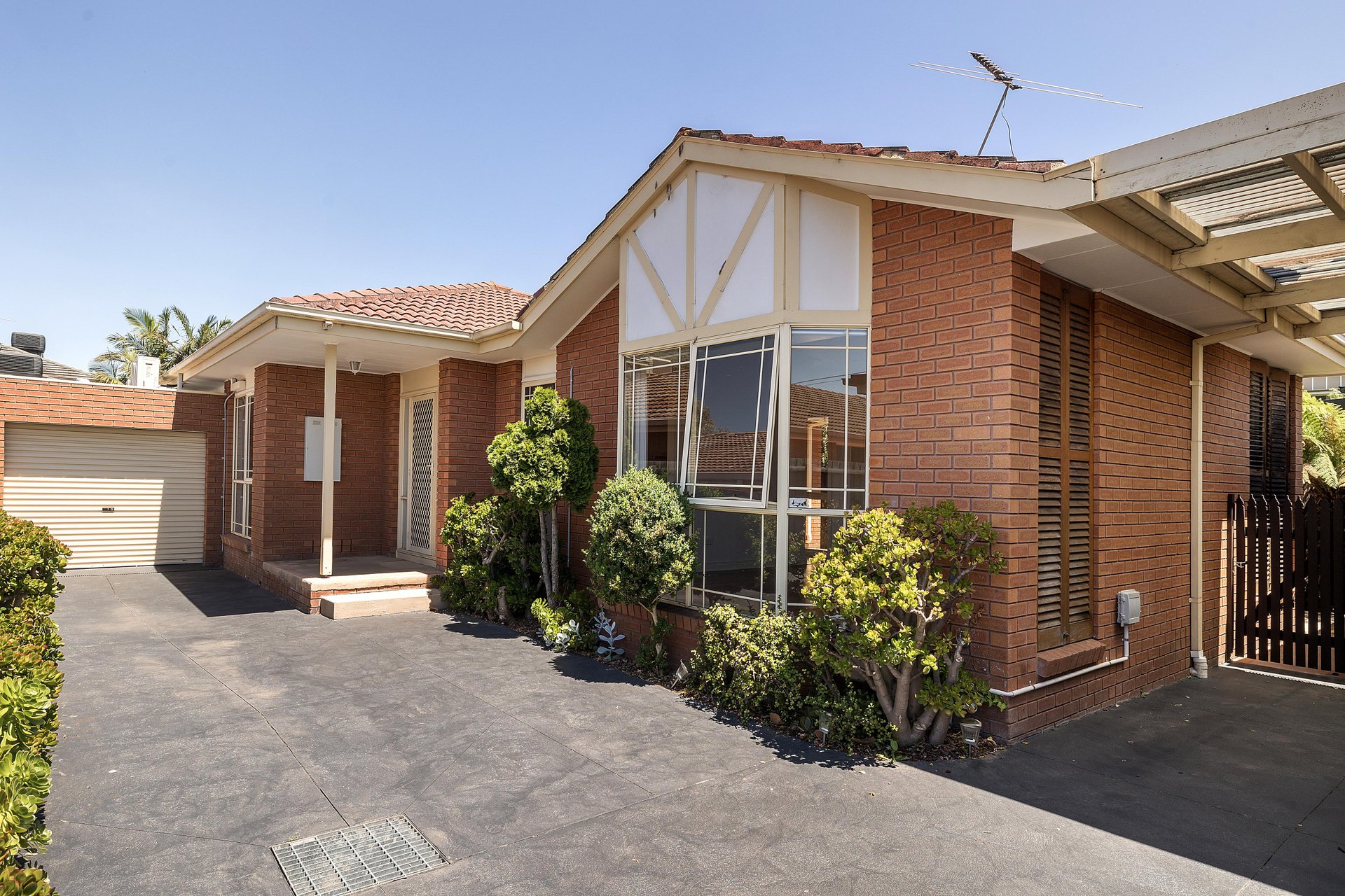 2/42 Murray Road, Mckinnon image 1