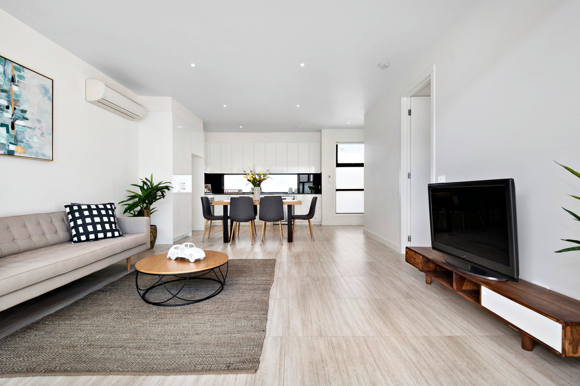 Property Gallery Thumbnail 2