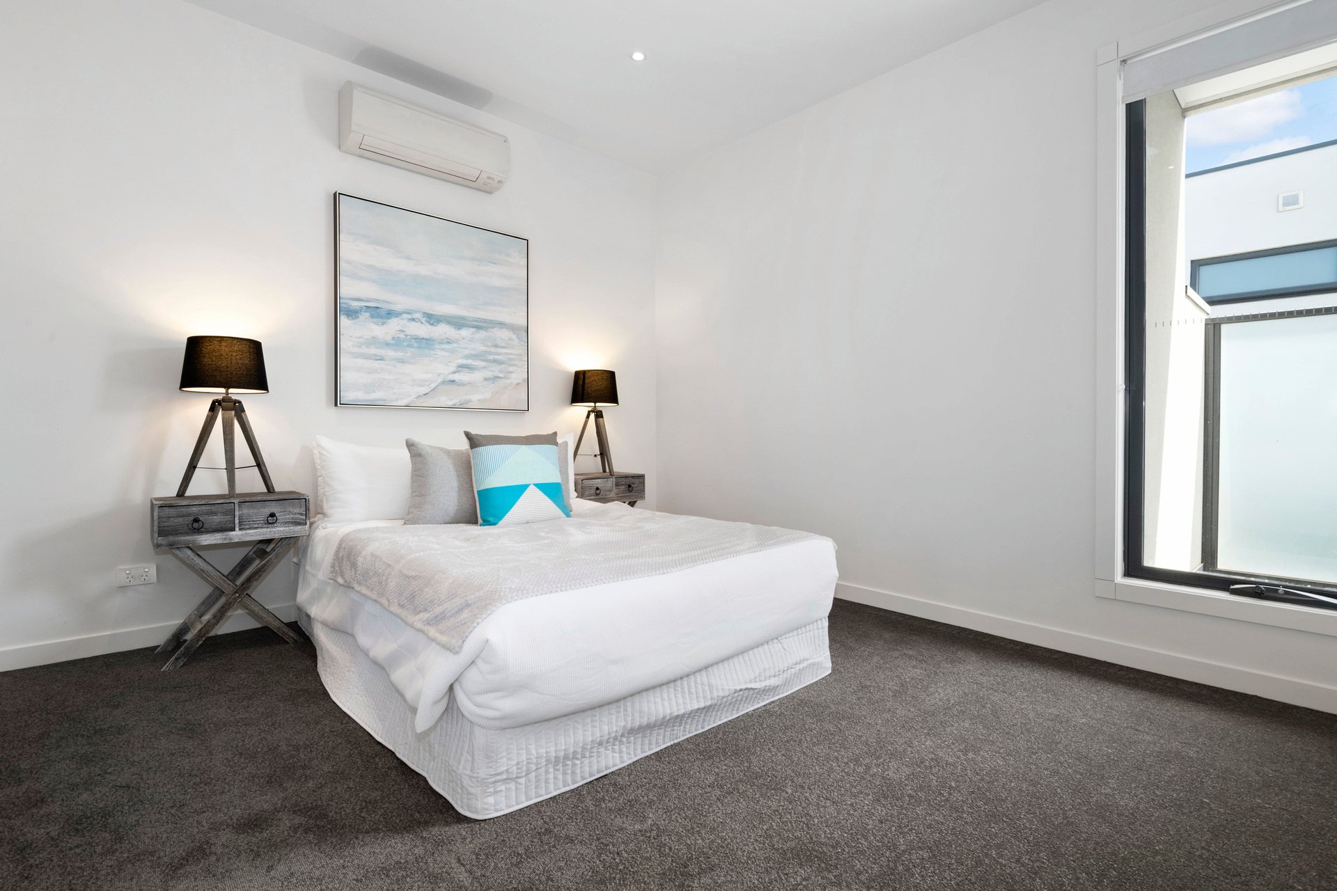 Property Gallery Thumbnail 6