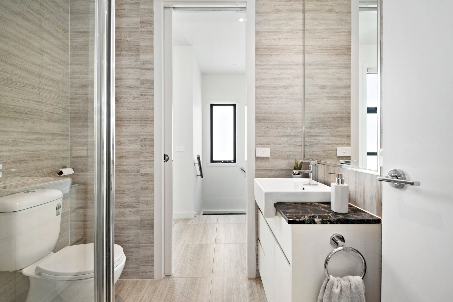Property Gallery Thumbnail 7
