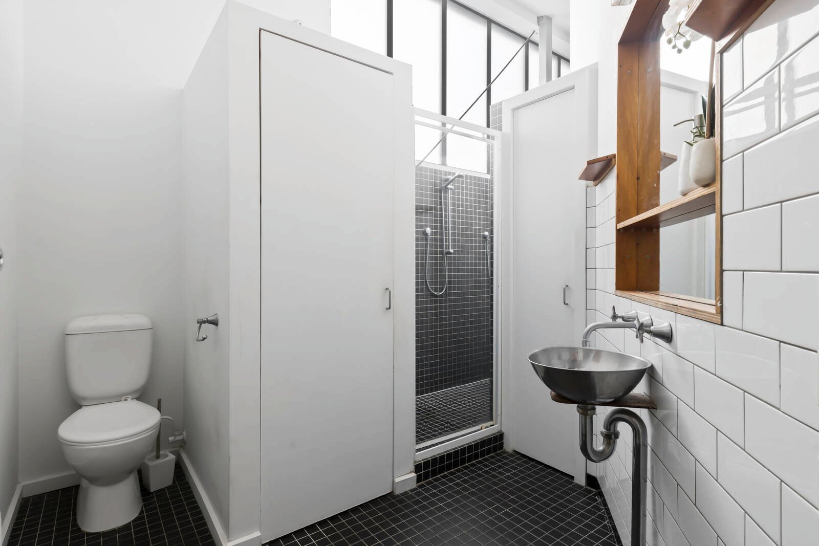 Property Gallery Thumbnail 8