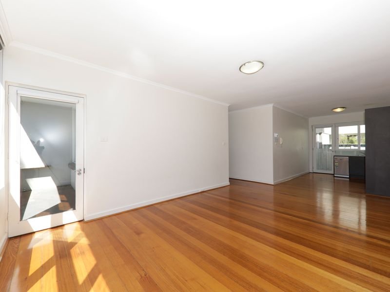 2/423 Tooronga Road, Hawthorn&nbsp;East image 2