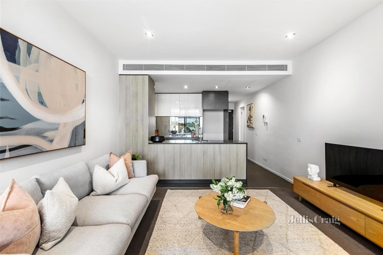 242/75 Graham Road, Highett image 3