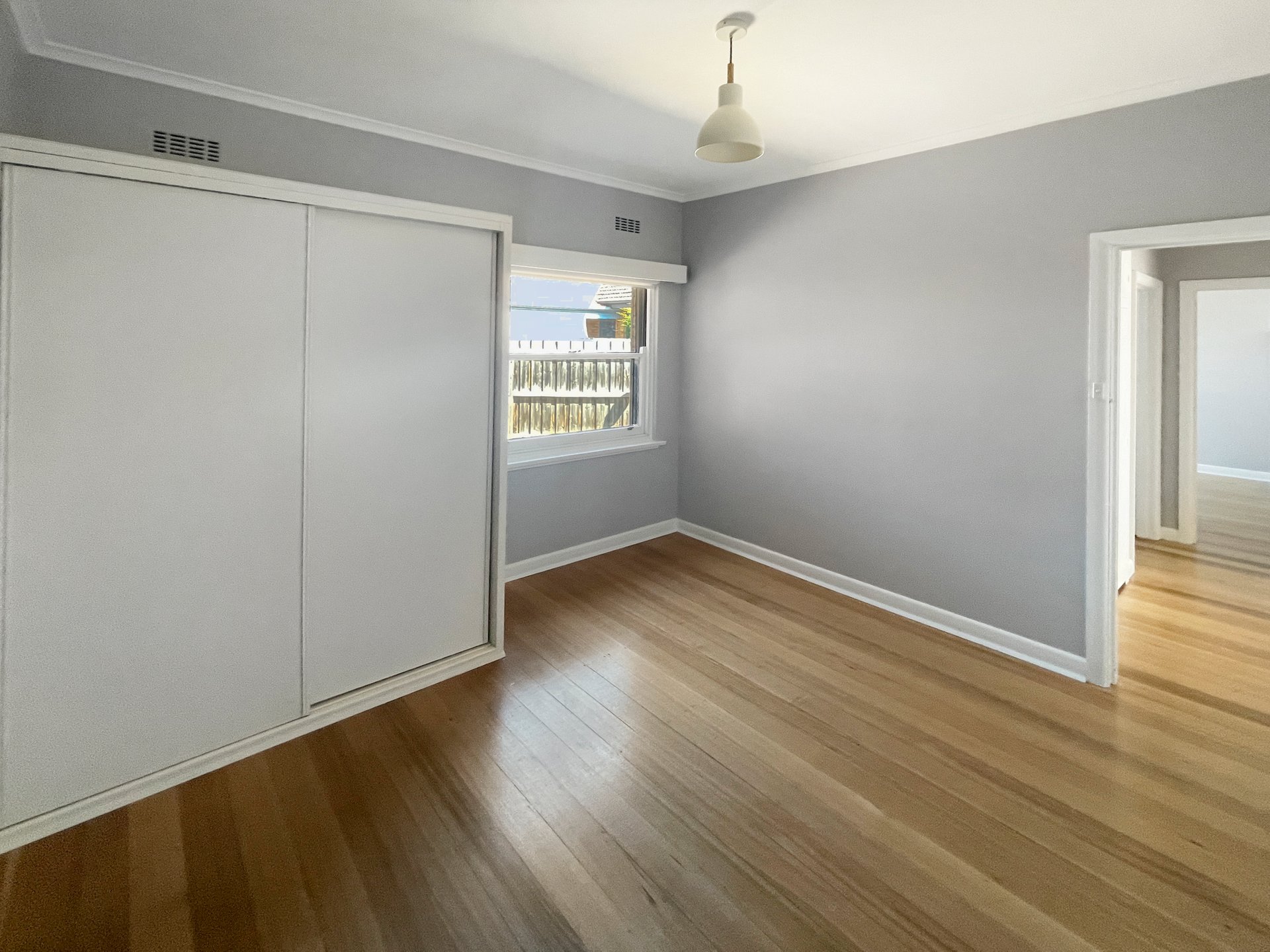 2/428 Latrobe Terrace, Newtown image 3