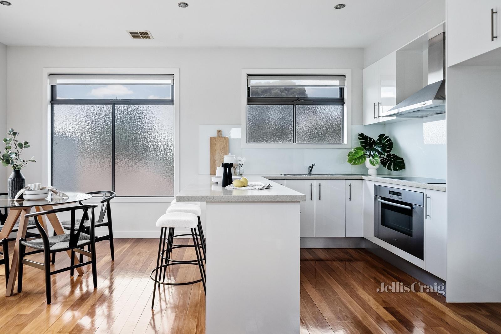 2/43 Brosnan Crescent, Strathmore image 8