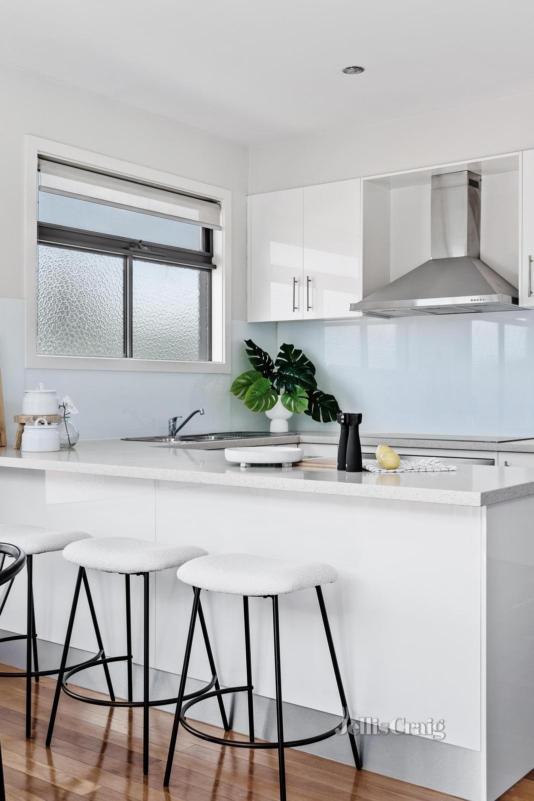 2/43 Brosnan Crescent, Strathmore image 9