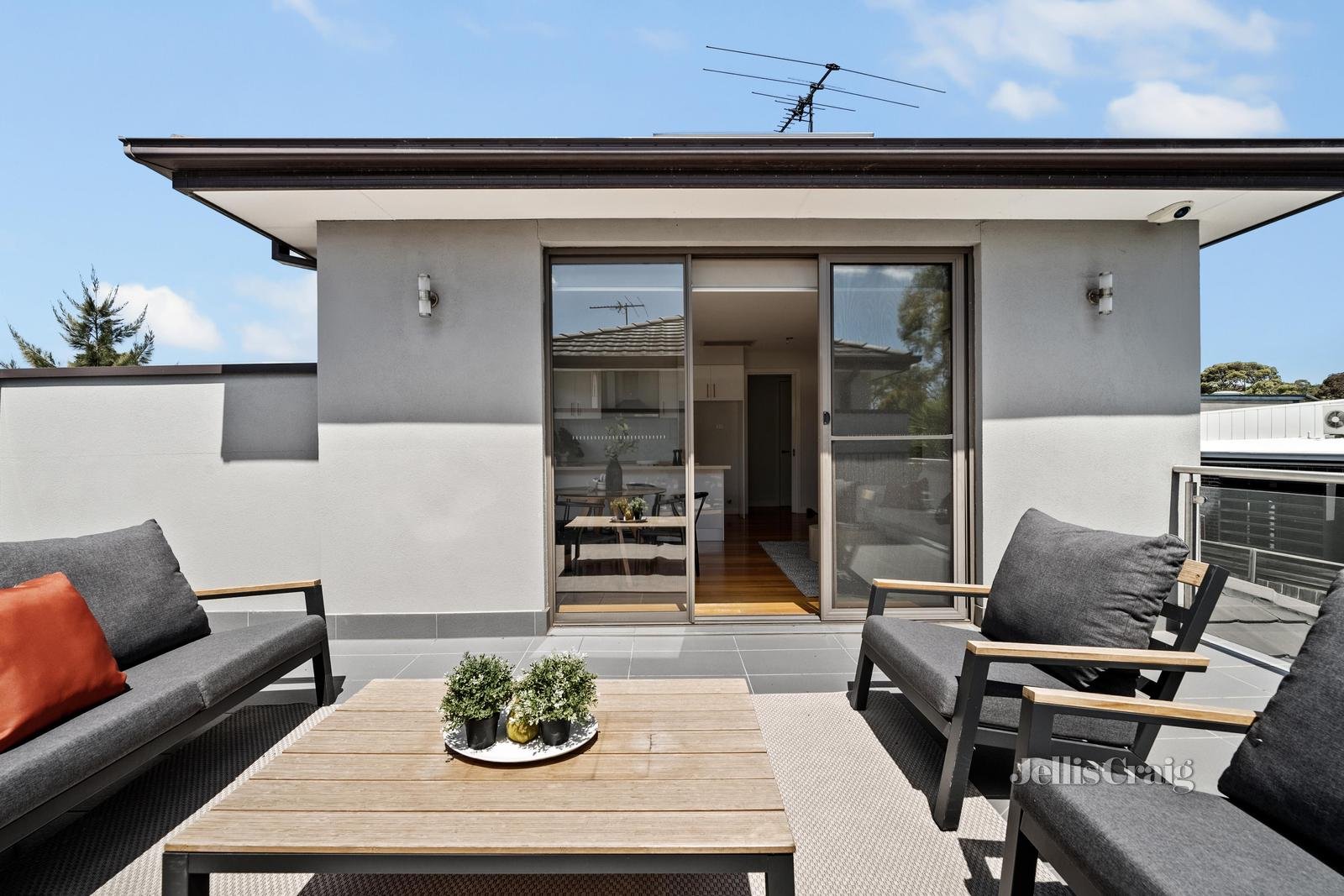 2/43 Brosnan Crescent, Strathmore image 14