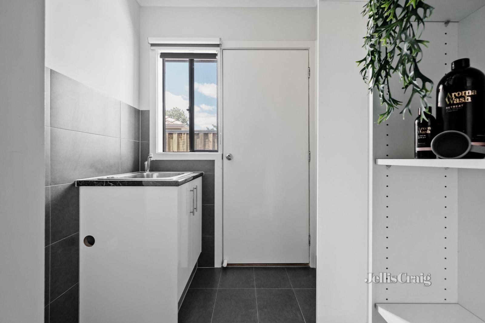 2/43 Brosnan Crescent, Strathmore image 20