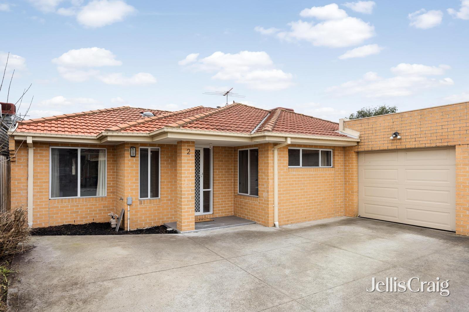 2/43 Glen Street, Glenroy image 1