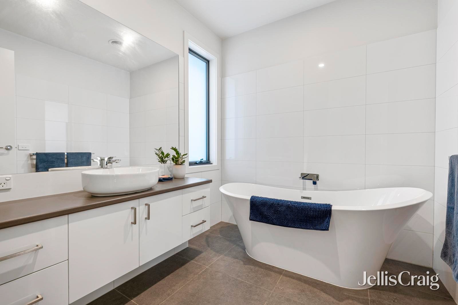 2/43 Illuka Crescent, Mount Waverley image 11