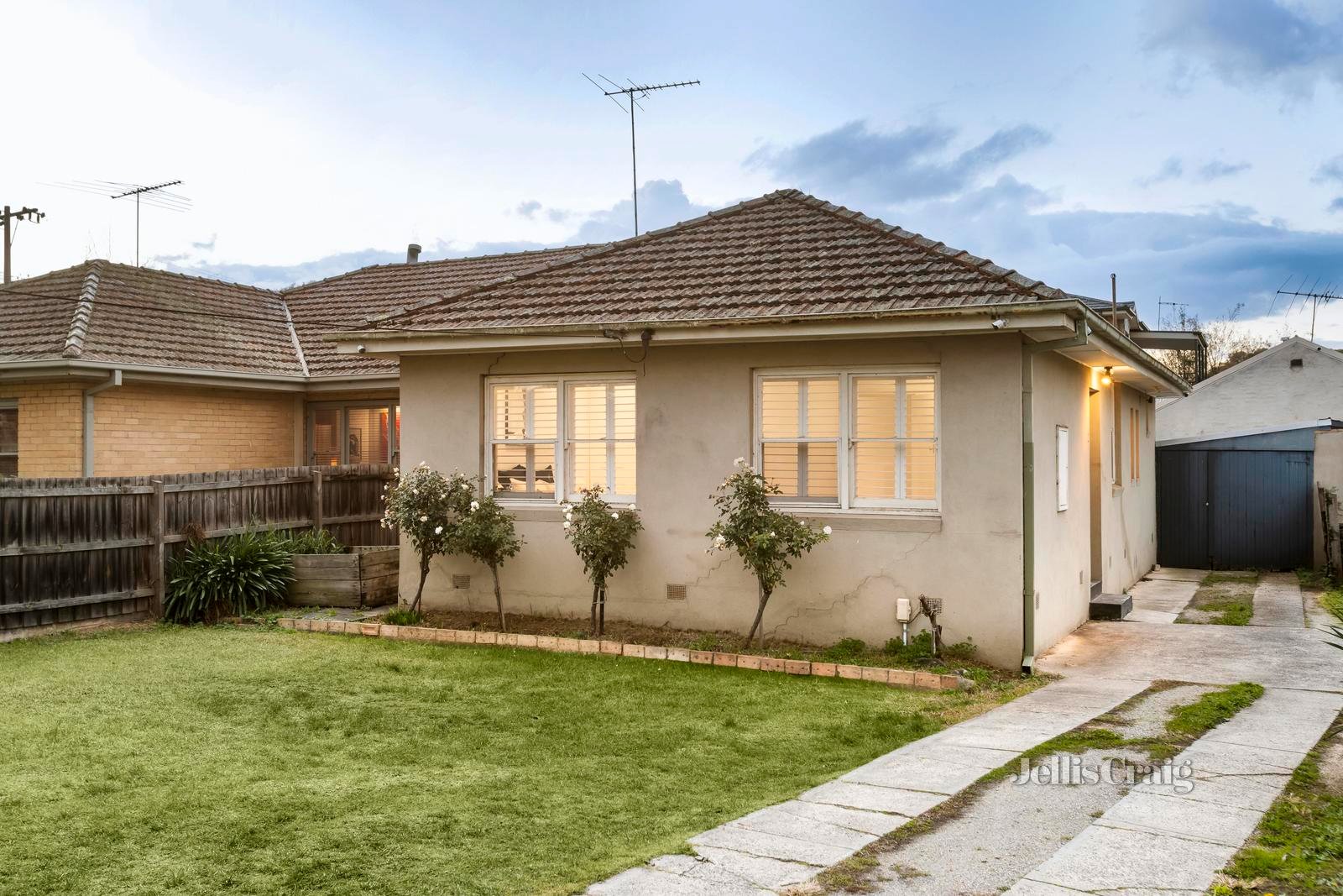 2/43 Livingstone Street, Ivanhoe image 1