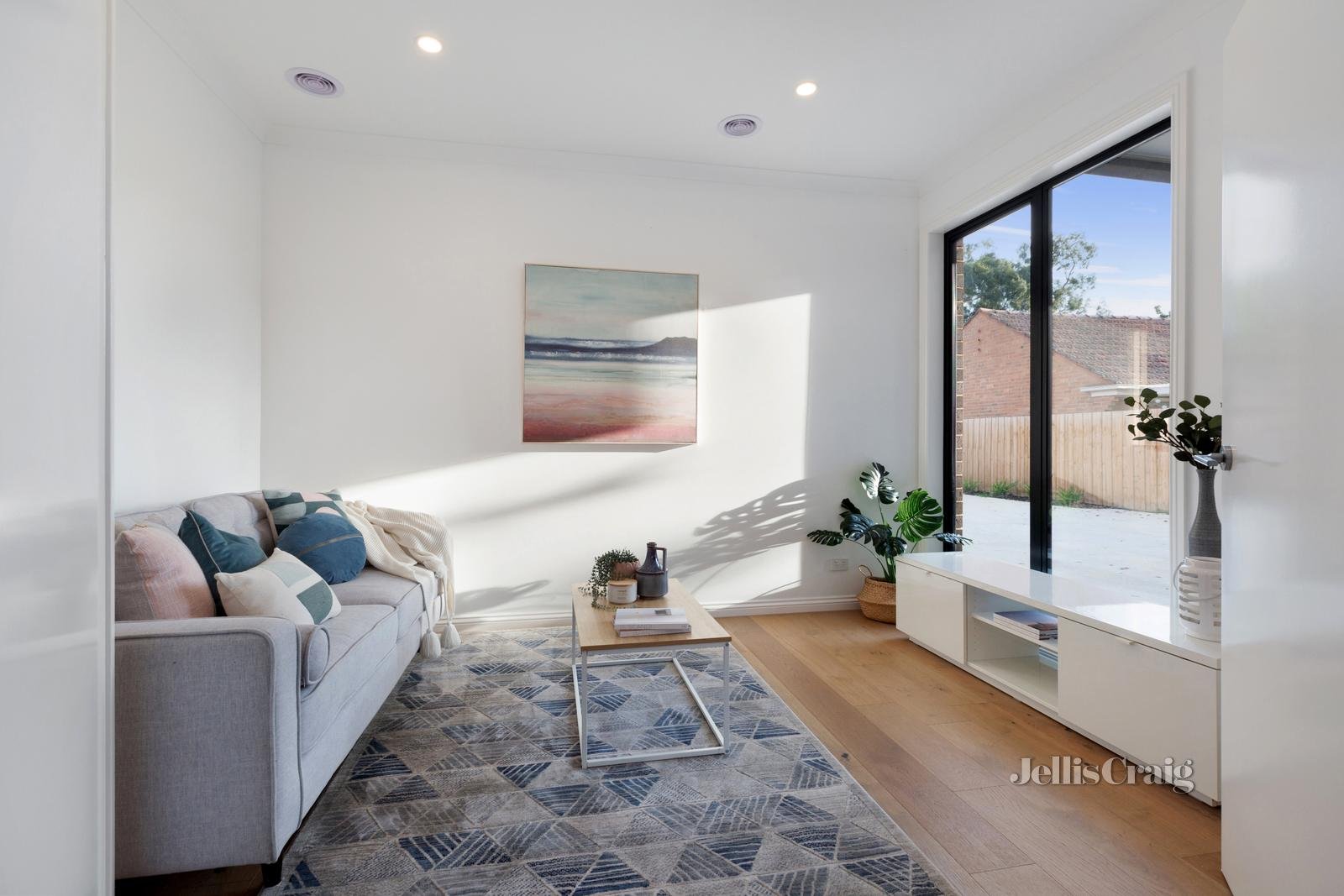 2/43 Raleigh Street, Forest Hill image 2