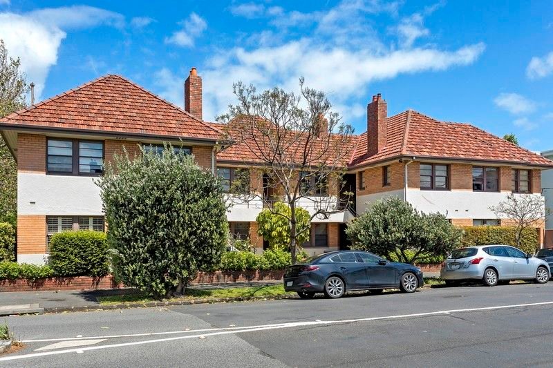 2 / 43 Shelley Street Elwood