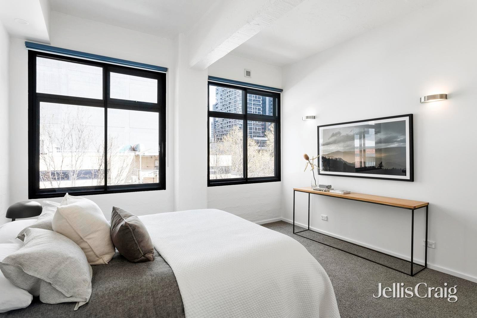 24/300 King Street, Melbourne image 7