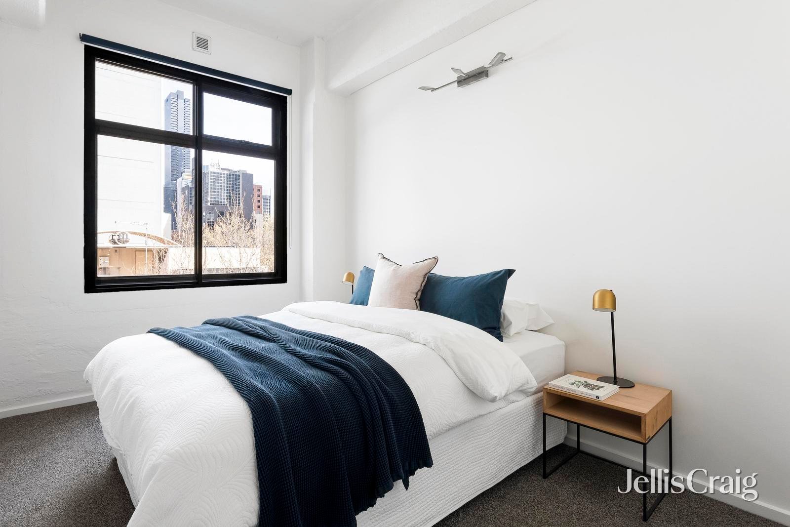 24/300 King Street, Melbourne image 11