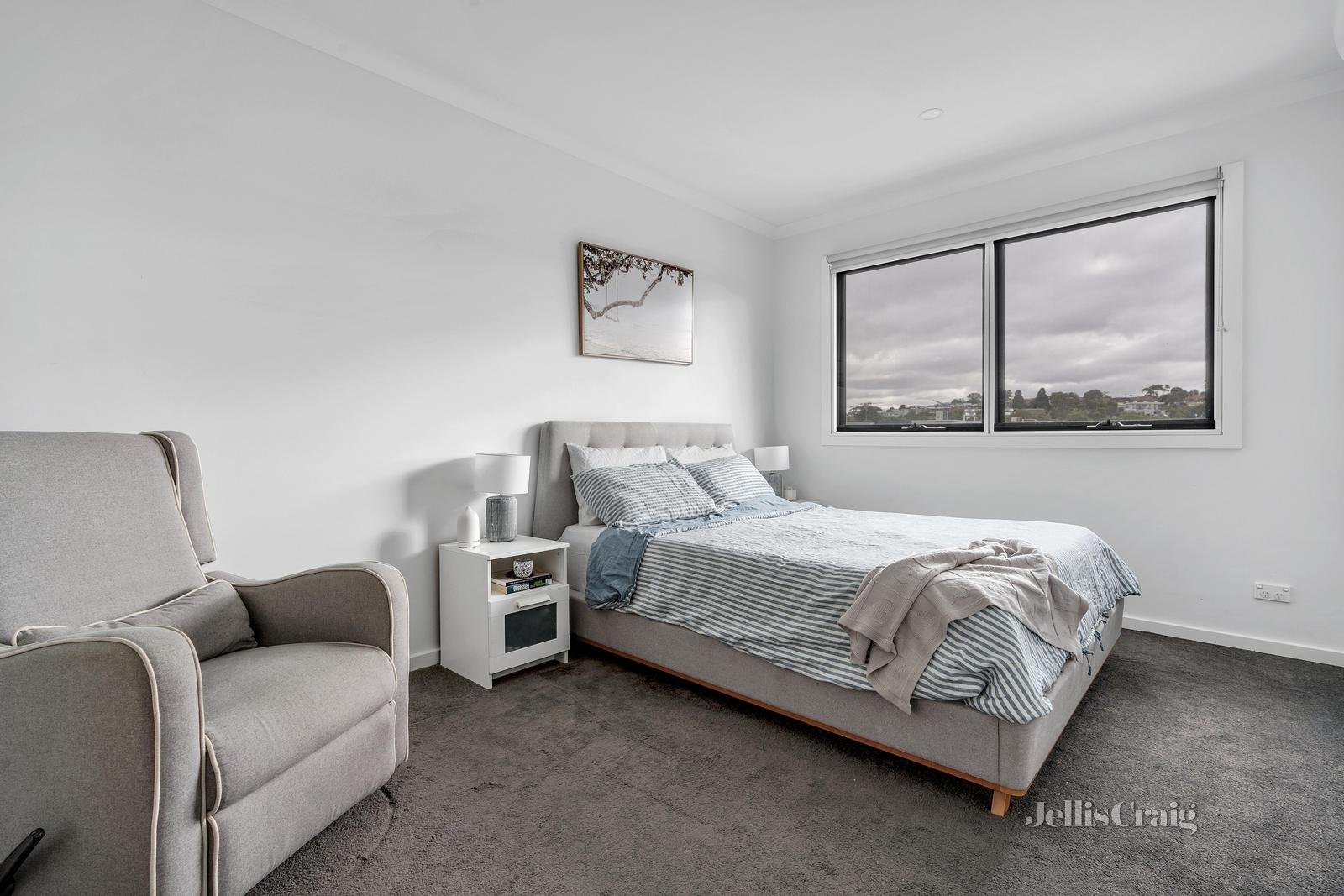 2/431 Gaffney Street, Pascoe Vale image 8