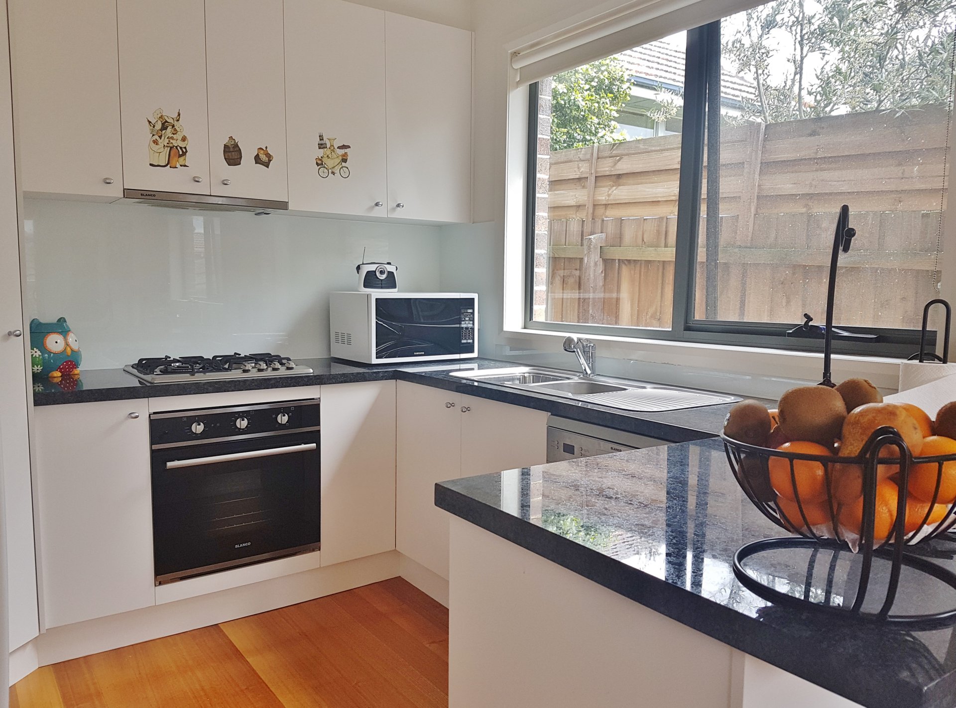 2/431 Mitcham Road, Mitcham image 2