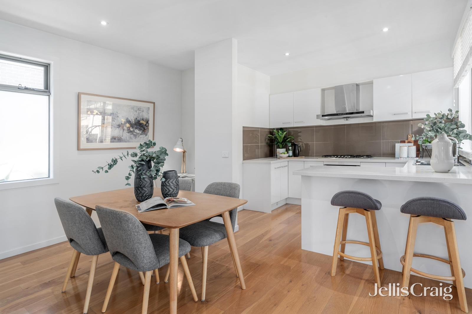 2/432 Canterbury Road, Forest Hill image 2