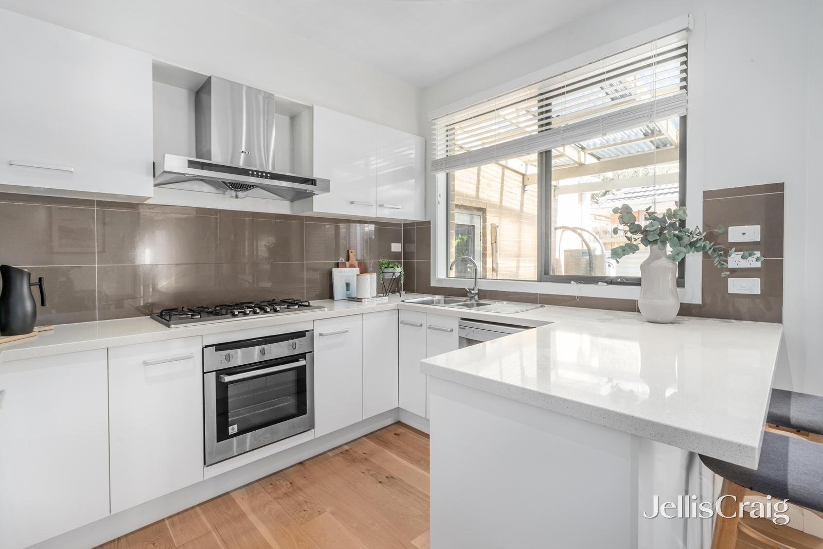 2/432 Canterbury Road, Forest Hill image 4