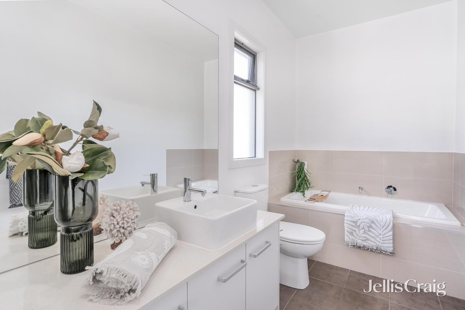 2/432 Canterbury Road, Forest Hill image 6