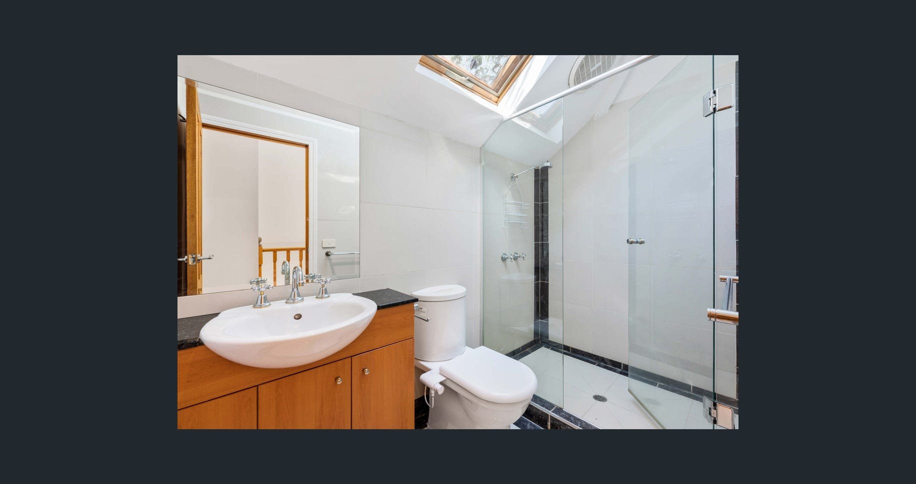 2/434 Waverley Road, Mount&nbsp;Waverley image 2