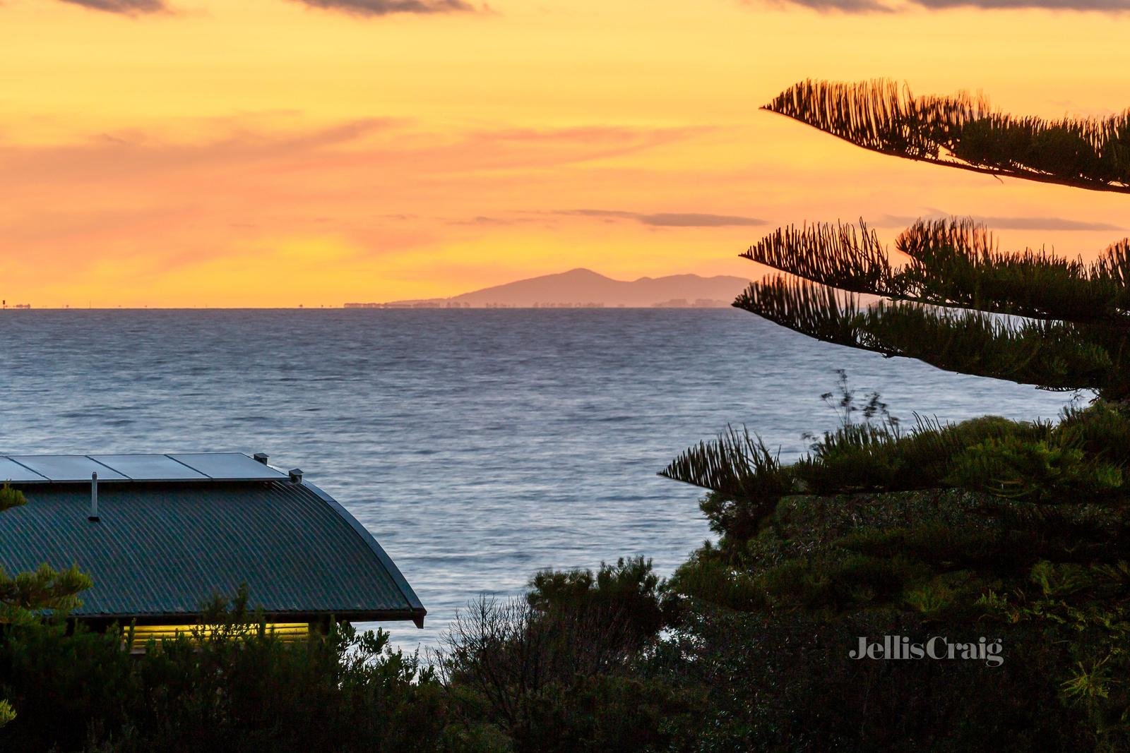 2/44 Beach Road, Hampton image 23