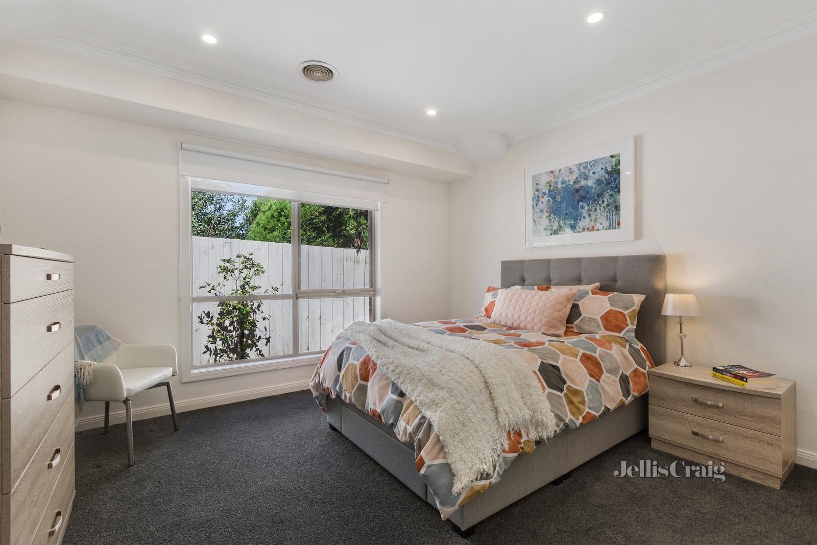 2/44 Bizley Street, Mount Waverley image 4