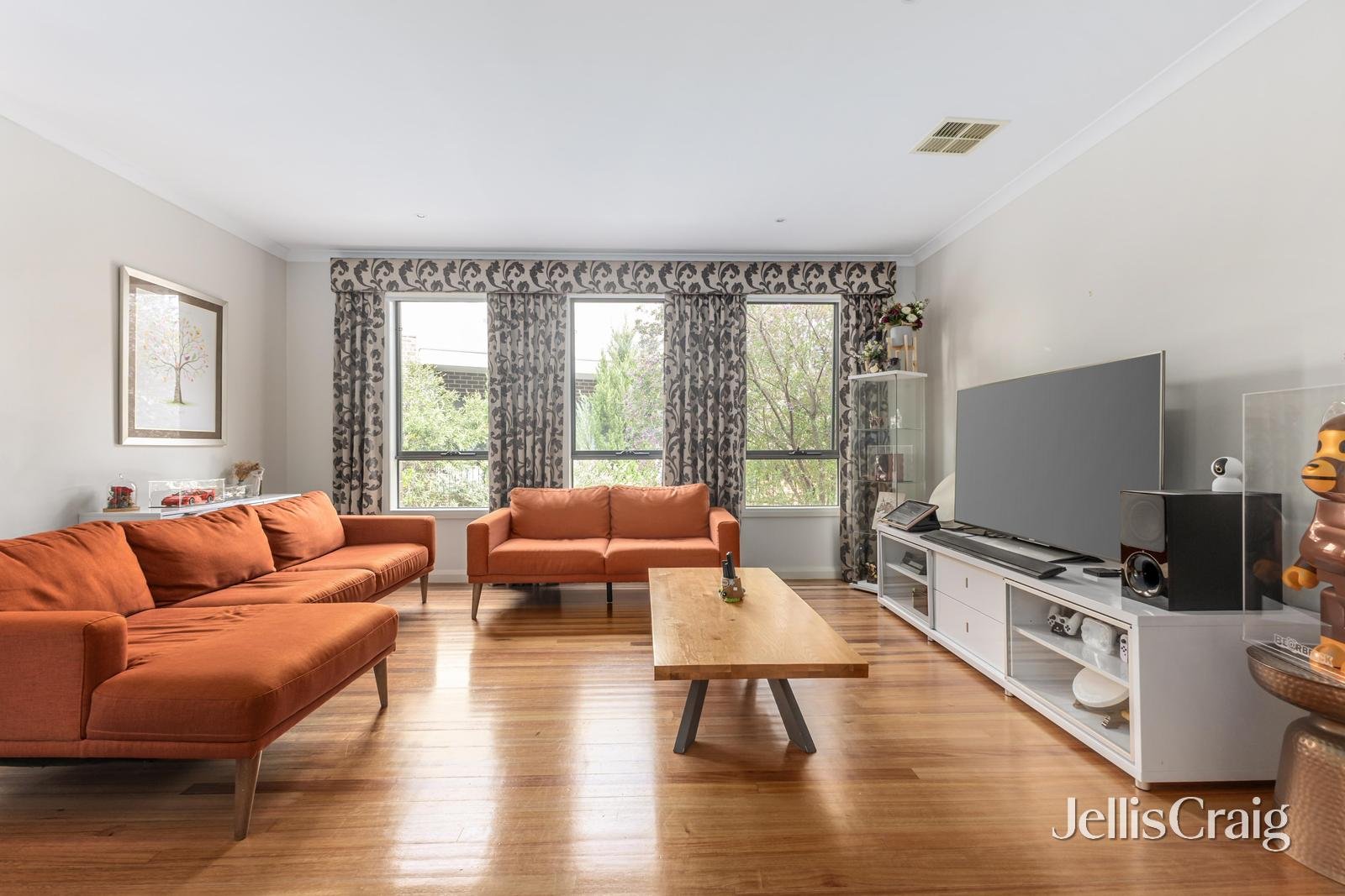 2/44 Boronia Grove, Doncaster East image 2