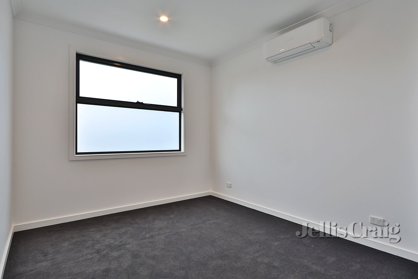 2/44 Browns Road, Clayton image 4