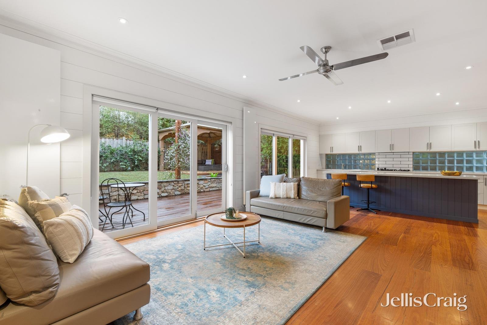 2/44 Brunswick Road, Mitcham image 2