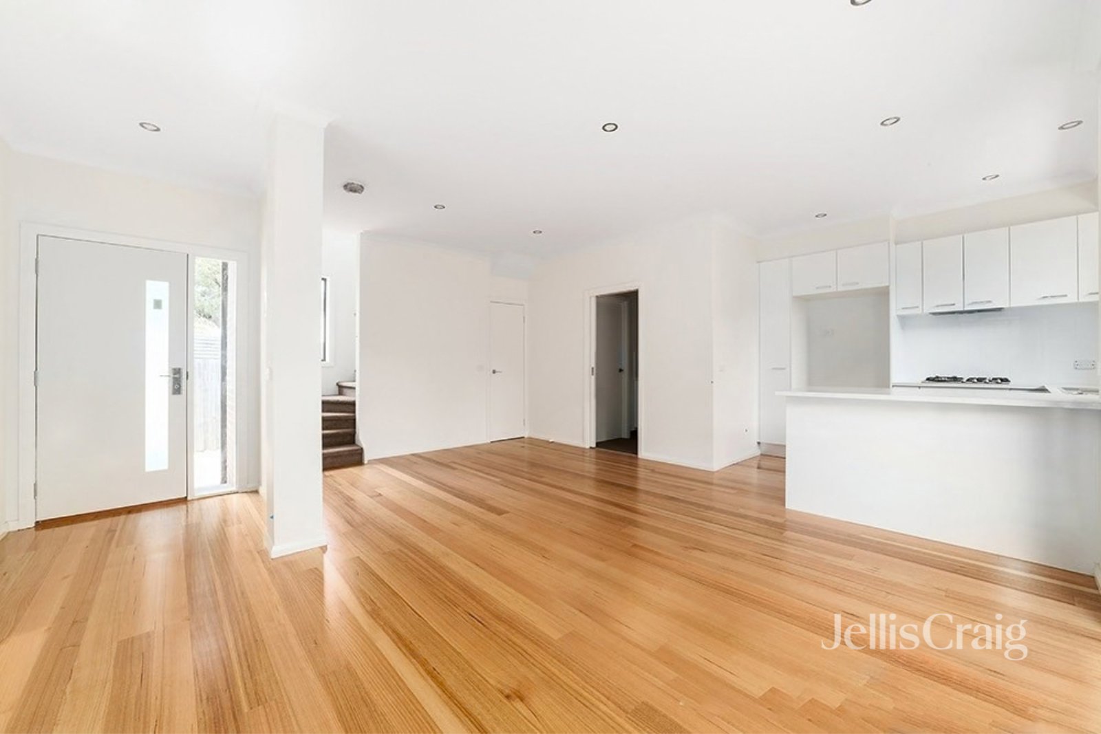 2/44 Fairlie Ave, Macleod image 2