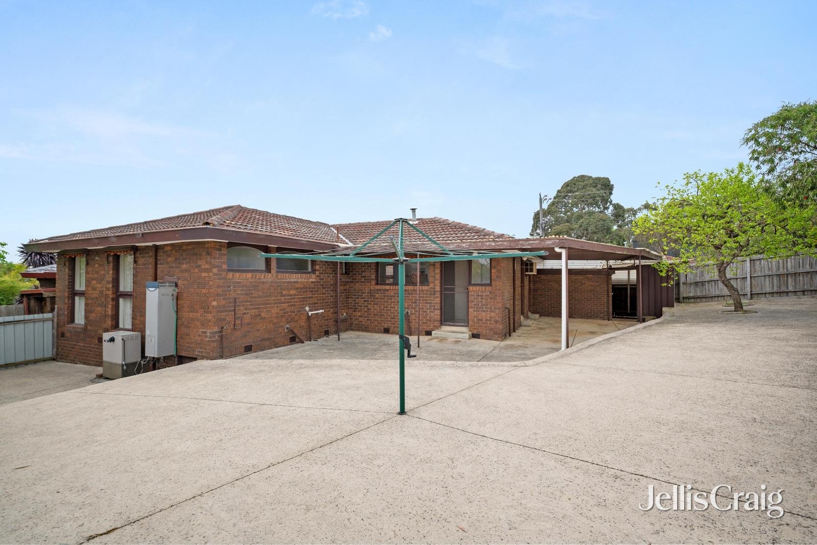 2/44 Royton Street, Burwood East image 1