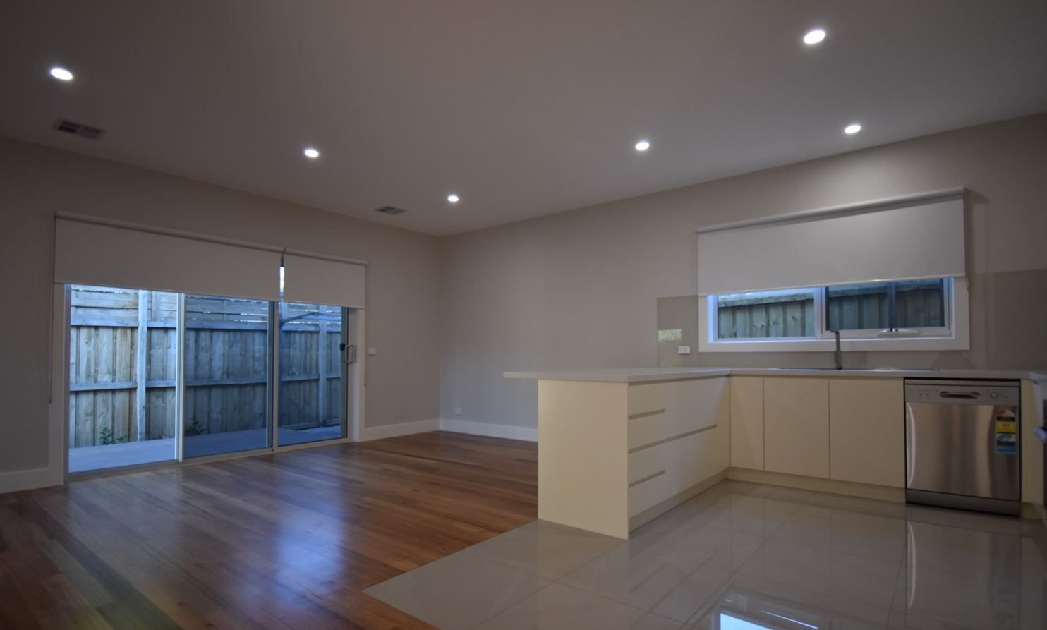 2/44 Springfield Road, Blackburn North image 3