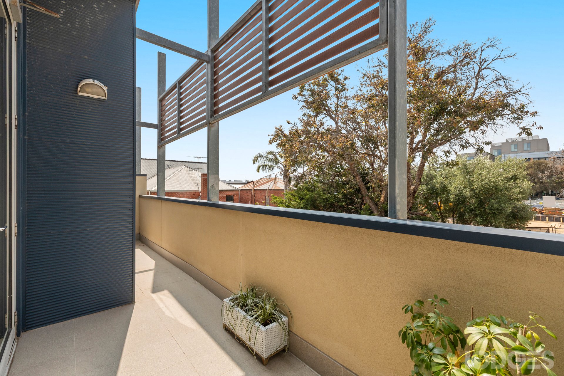 2 / 440 Hampton Street Hampton