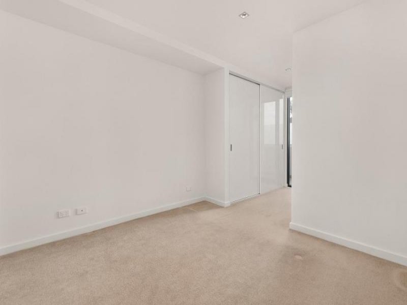 Property Gallery Thumbnail 7