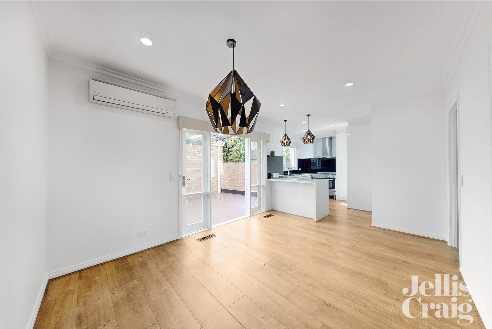 2/445 Camberwell Road, Camberwell image 2