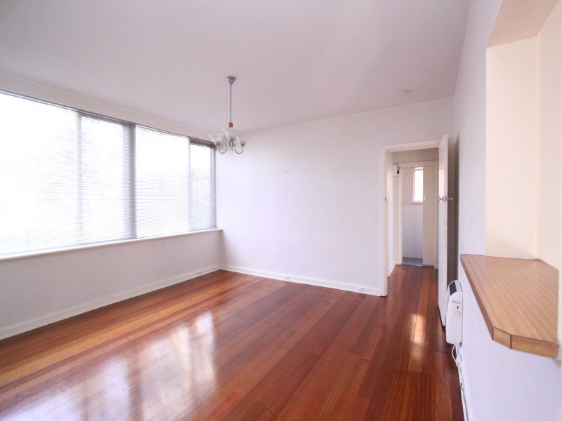 Property Gallery Thumbnail 3