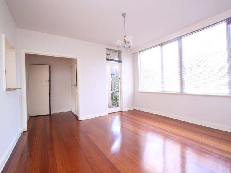 Property Gallery Thumbnail 4